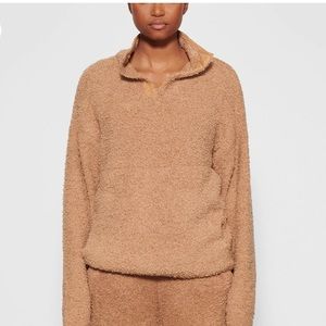NWT skims cozy knit pullover - size S/M